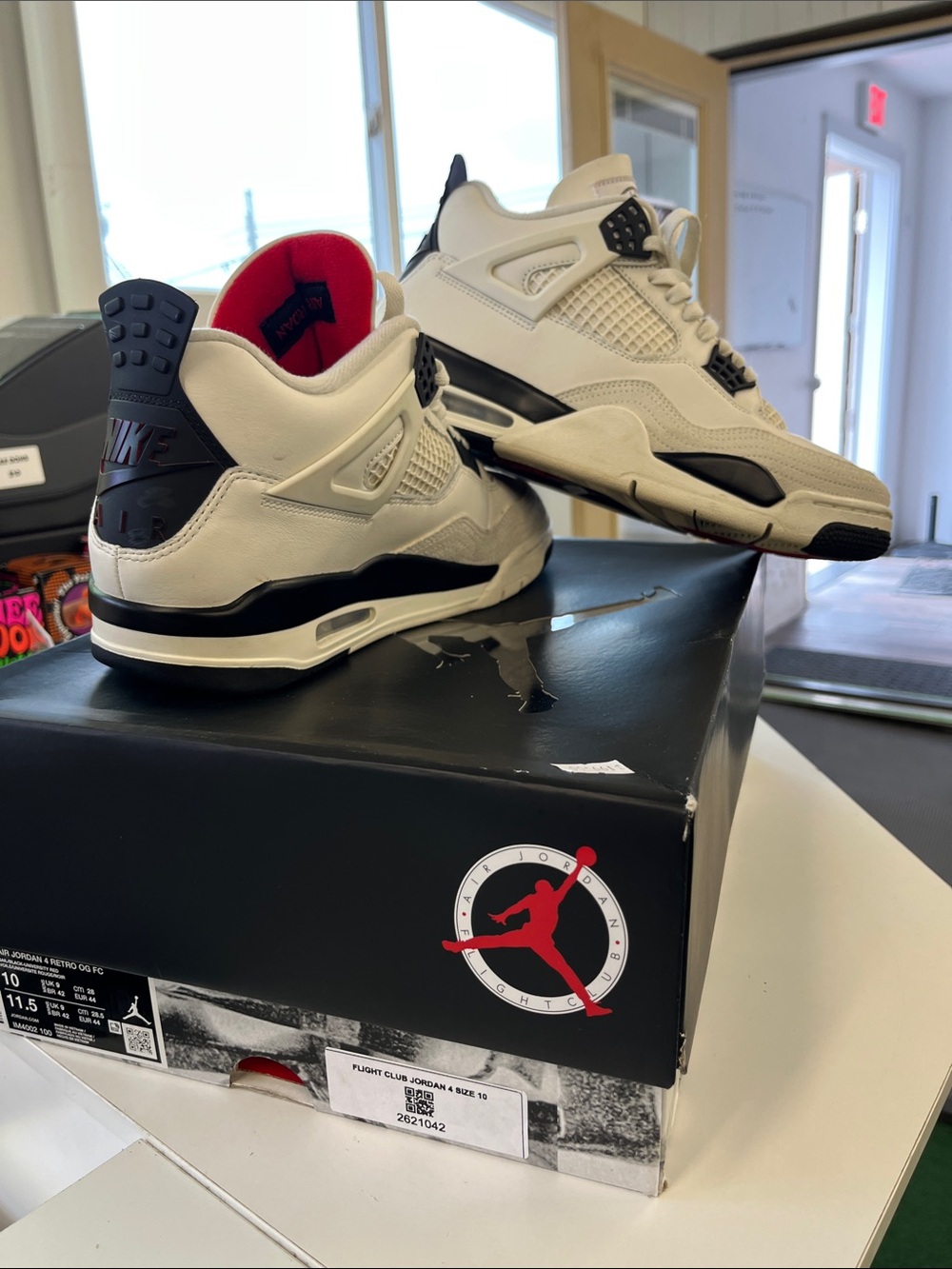 Nike Jordan 4 retro Men’s Sneakers - White/Black/Red